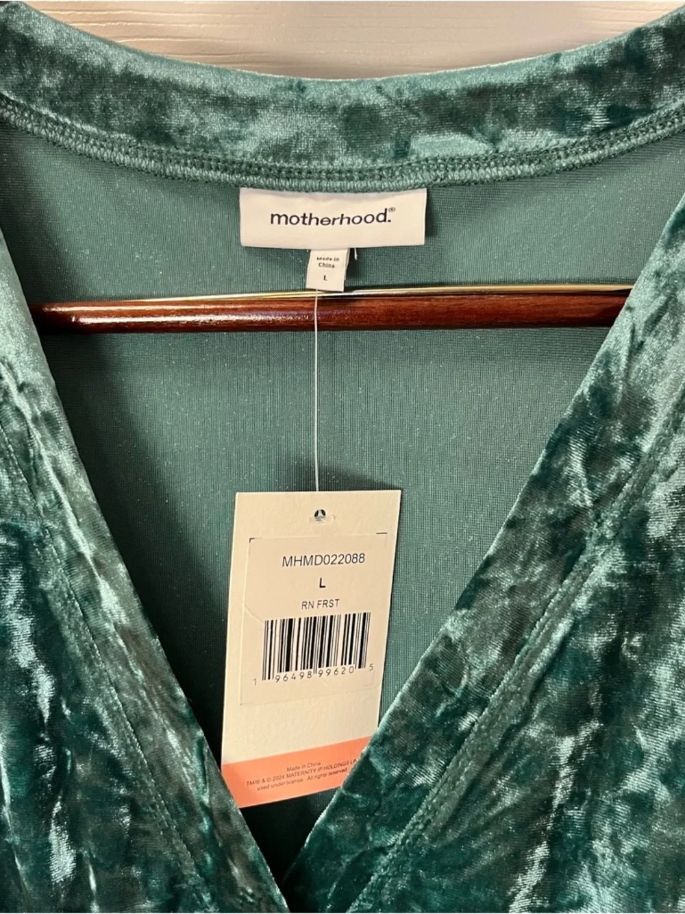 Motherhood Emerald Green V-Neck Tiered Crushed Velvet Dress Size Large NWT - Picture 5 of 11